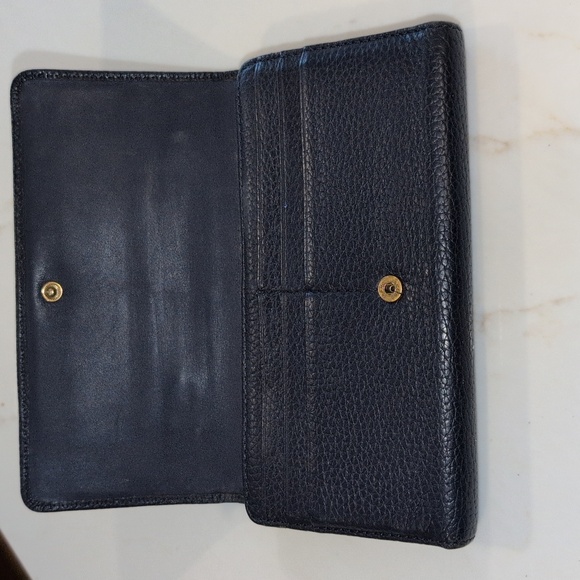 Marc Jacobs Navy Pebbled Leather Trifold Wallet. - Picture 8 of 11